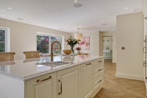 4 bedroom detached house for sale, Willow Close, Hutton, Brentwood CM13