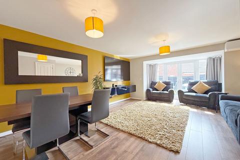 3 bedroom townhouse for sale, Lewis Close, Kempston, Bedford, Bedfordshire, MK42 7FX