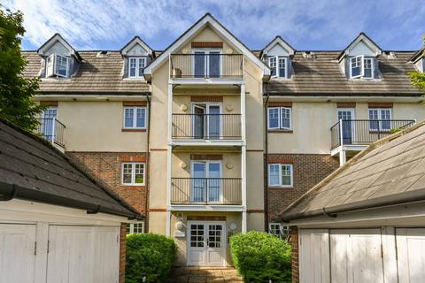 2 bedroom flat to rent, Richmond Road, Kingston, Kingston upon Thames, KT2