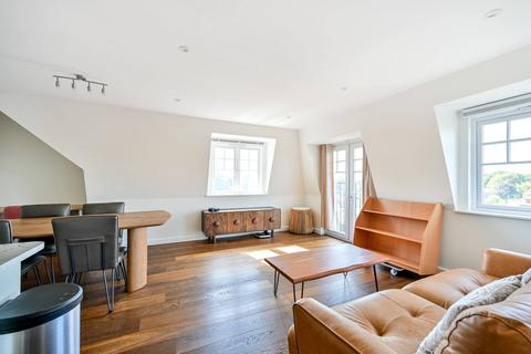 2 bedroom flat to rent, Richmond Road, Kingston, Kingston upon Thames, KT2