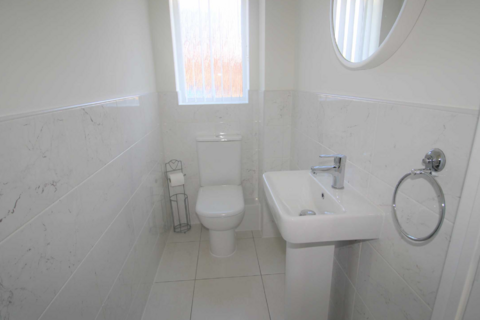 3 bedroom detached house to rent, Beaminster Avenue, Preston PR4