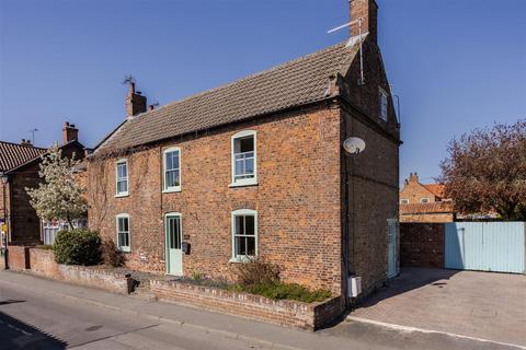 undefined, High Street, Burton-Upon-Stather