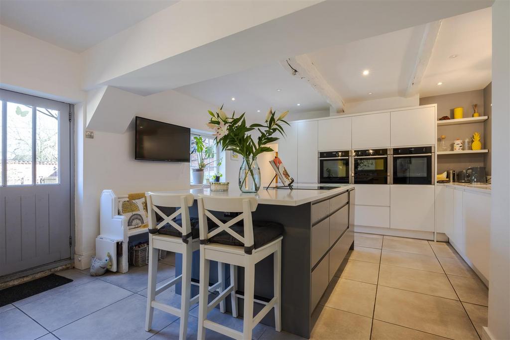 Kitchen diner