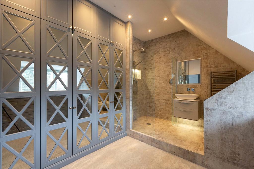 Dressing & En Suite
