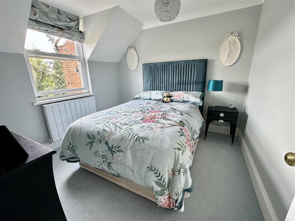 Bedroom 3 (rear)