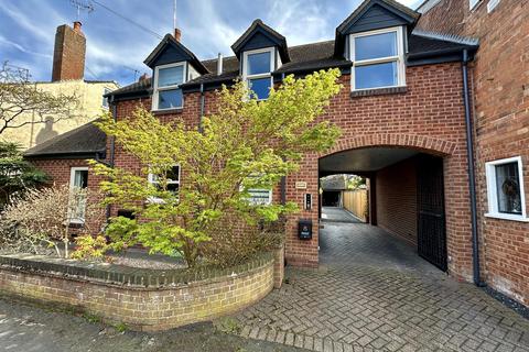 32a Evesham Street, Alcester, B49 5DW
