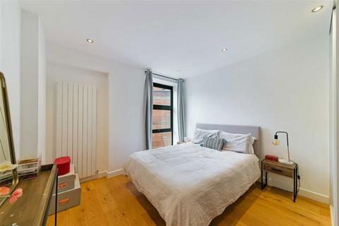 1 bedroom flat for sale, Esker Place, London E2