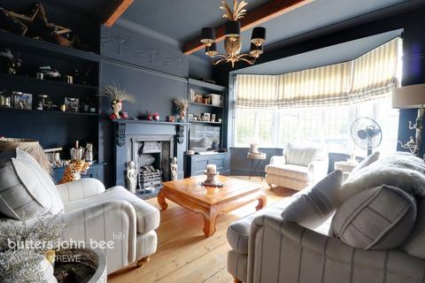 4 bedroom semi-detached house for sale, Nantwich Road, Crewe