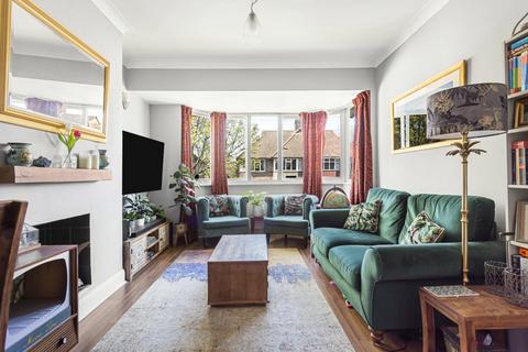73 Selkirk Road, Twickenham, TW2 6PT