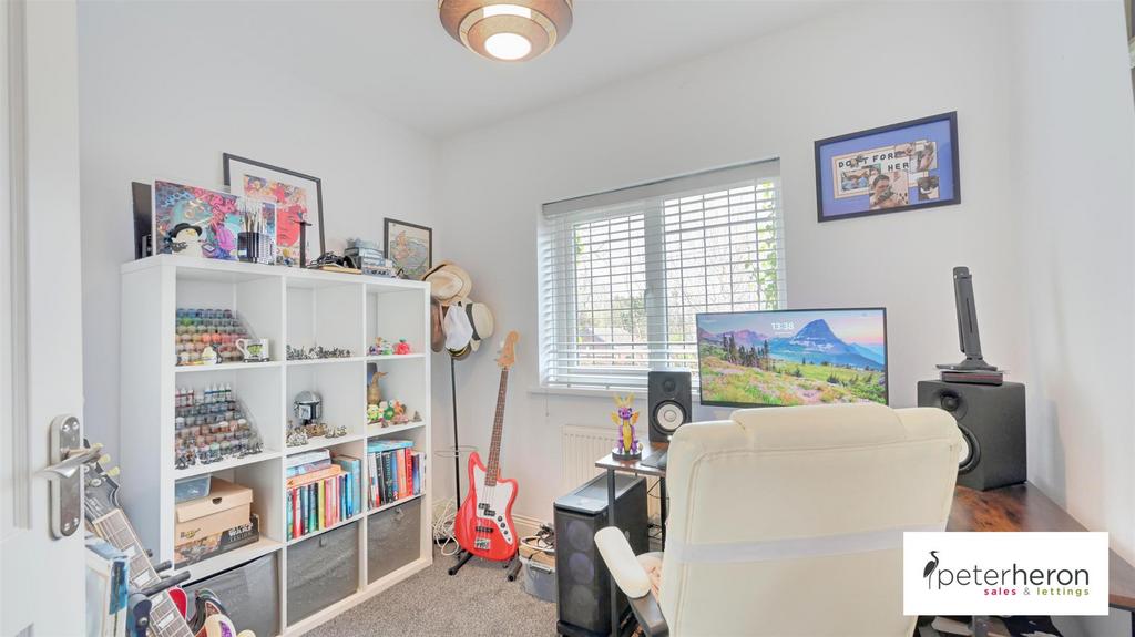Bedroom 4 (front)
