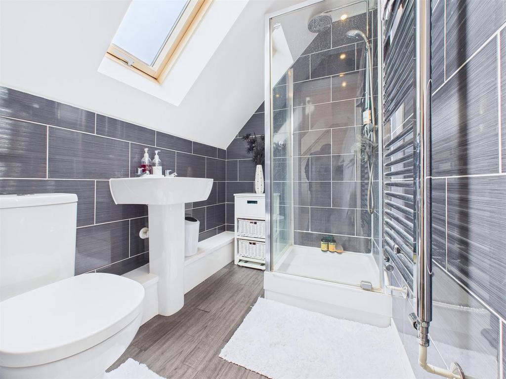 En-Suite 1