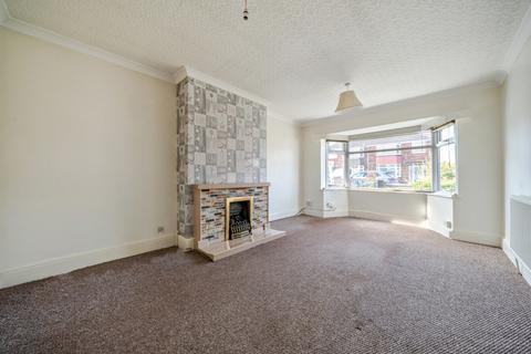 2 bedroom semi-detached bungalow for sale, Eastbourne Way, Grimsby, Lincolnshire, DN33