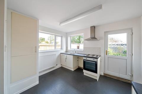 2 bedroom semi-detached bungalow for sale, Eastbourne Way, Grimsby, Lincolnshire, DN33