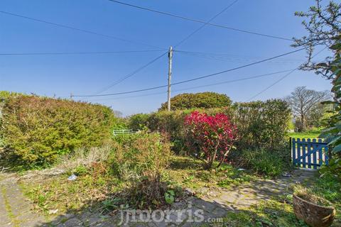 1 bedroom cottage for sale, Dinas Cross