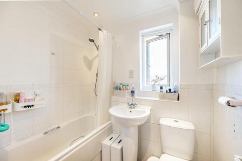 3 Barberry Path, Dunmow, CM6 1GJ