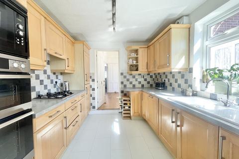 54 Baker Street, Exeter, EX2 5EA