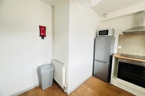 2 bedroom duplex to rent, Abbeydale Road, Sheffield S7