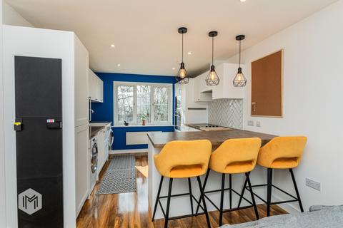 2 bedroom apartment to rent, Morston Close, Worsley, Manchester, Greater Manchester, M28 1NY
