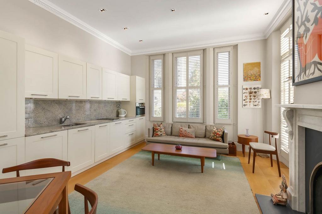Kitchen/Reception
