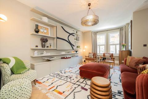 3 bedroom terraced house to rent, Rainville Road, London W6