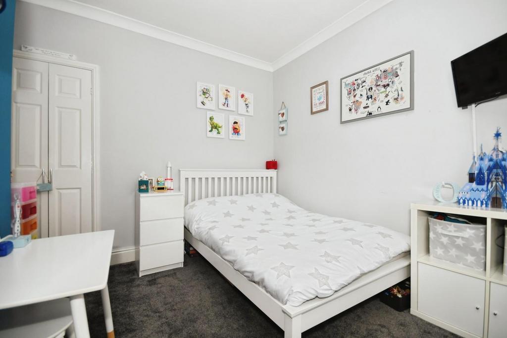 BEDROOM 2.jpg