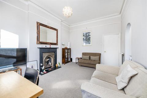 2 bedroom flat for sale, Shirlock Road, Hampstead Heath, NW3