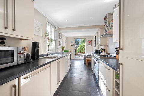 2 bedroom semi-detached house for sale, Albany Road, Hersham, KT12