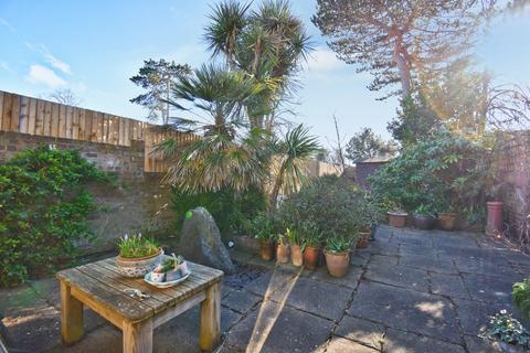 2 bedroom semi-detached house for sale, Albany Road, Hersham, KT12