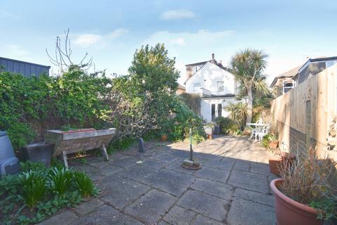 2 bedroom semi-detached house for sale, Albany Road, Hersham, KT12