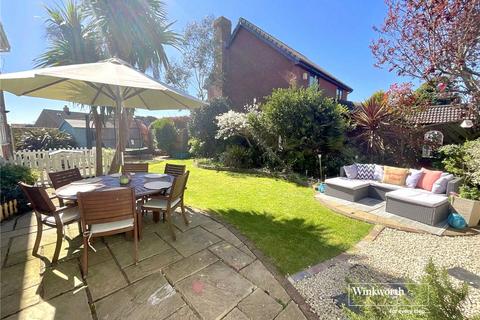 4 bedroom detached house for sale, Bramshaw Way, Barton On Sea, Hampshire, BH25