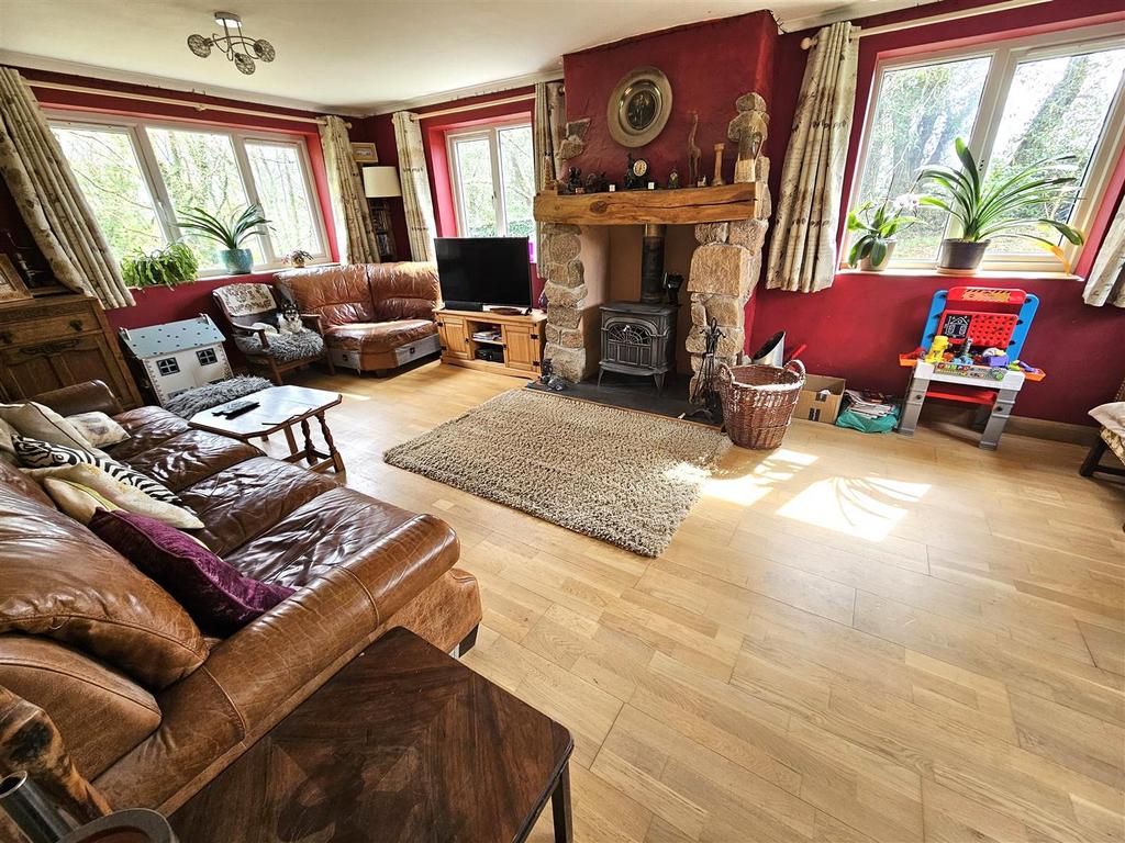 Sitting Room.jpg