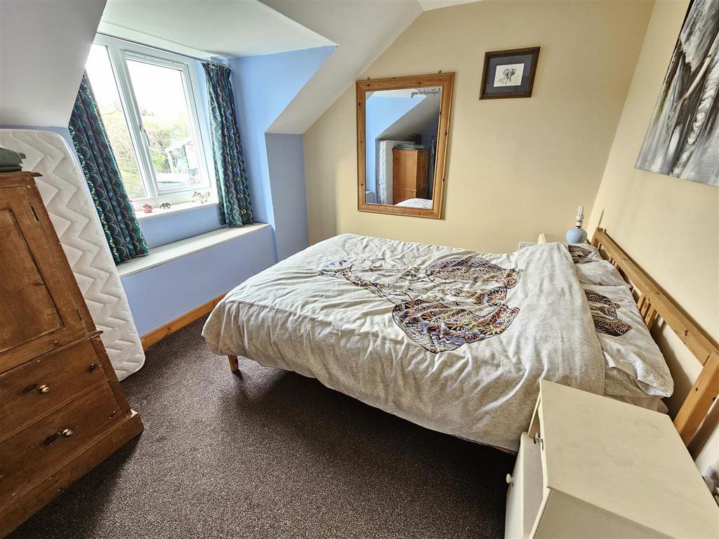 Bedroom 3.jpg