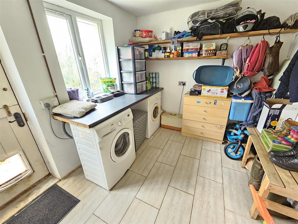 Utility Room.jpg
