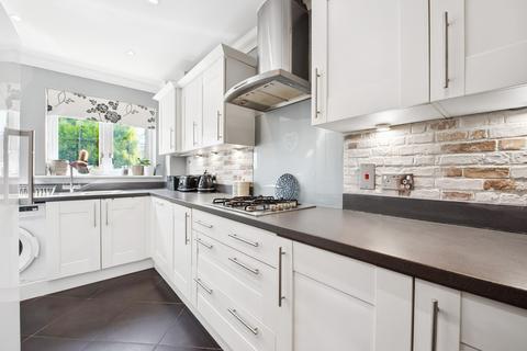7 Ashleigh Gardens, Blue Bell Hill, Chatham, ME5 9GF