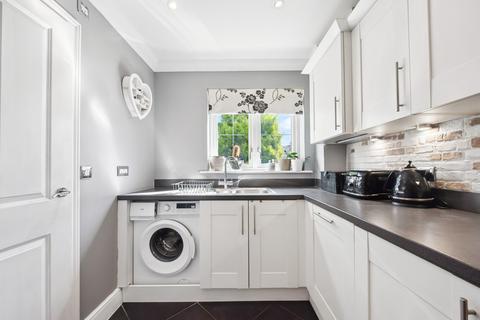 7 Ashleigh Gardens, Blue Bell Hill, Chatham, ME5 9GF