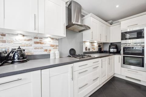 7 Ashleigh Gardens, Blue Bell Hill, Chatham, ME5 9GF