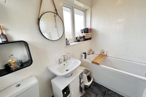 36 Staneway, Gateshead, NE10 8LR