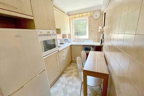2 bedroom retirement property for sale, Elstree Road, Bushey Heath, WD23.