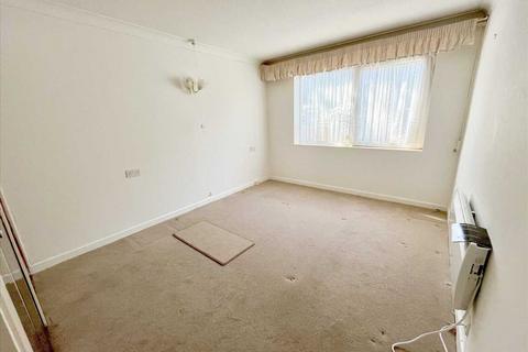 2 bedroom retirement property for sale, Elstree Road, Bushey Heath, WD23.