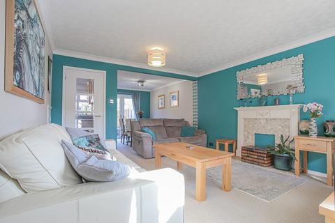 3 bedroom end of terrace house for sale, Gascoigne Way, Bloxham