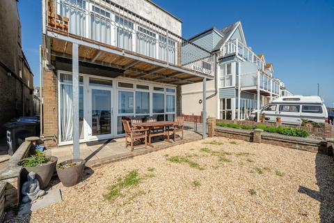 undefined, Marine Drive West, Marine Court, PO21