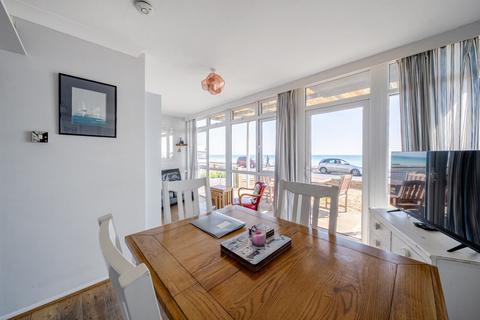undefined, Marine Drive West, Marine Court, PO21