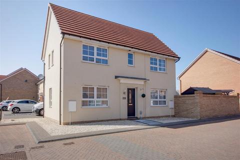 61 Petfield Drive, Anlaby, Hull, HU10 7ES
