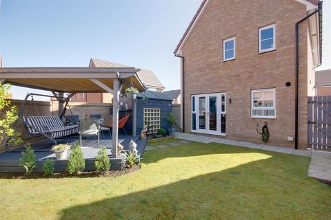 61 Petfield Drive, Anlaby, Hull, HU10 7ES
