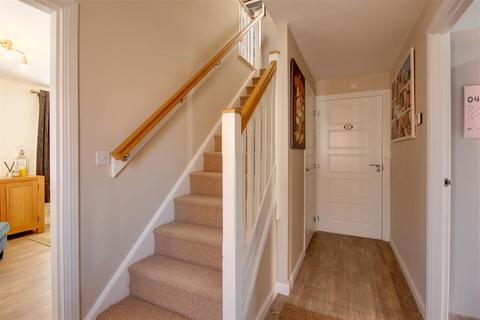 61 Petfield Drive, Anlaby, Hull, HU10 7ES