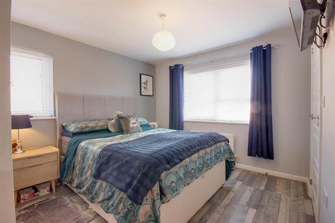 61 Petfield Drive, Anlaby, Hull, HU10 7ES
