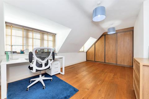 117d High Street, Harston, Cambridge, CB22 7QB