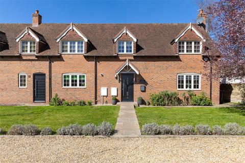 117d High Street, Harston, Cambridge, CB22 7QB