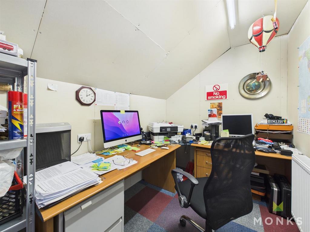 CAM01420 G0-PR0611-STILL004.jpg