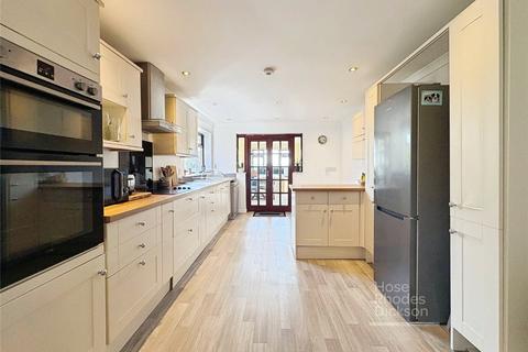 4 bedroom detached house for sale, Park Road, Wootton Bridge, Ryde